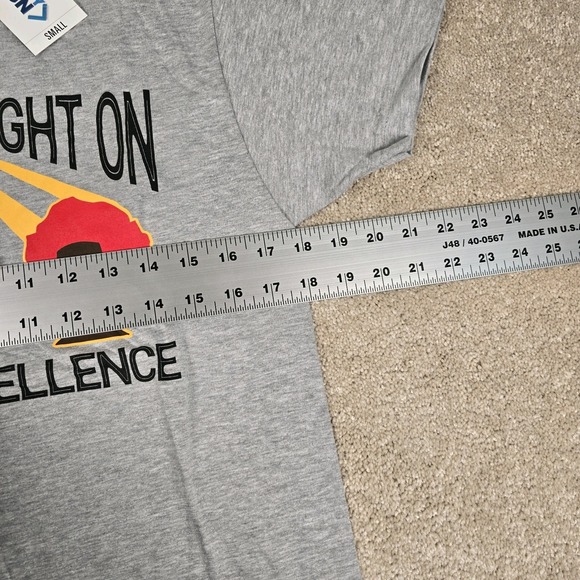 NWT Men's Grey PROUD BY DESIGN Shine A Light on‎ Black Excellence Small - Picture 2 of 6